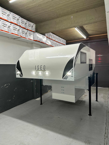 Camper Para Pickup Doble Cabina Marca Iseo