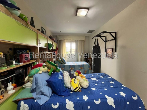 Apartamento En Venta En Campo Alegre En Edificio Con Pozo