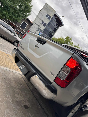 Nissan NP300 2.3 Frontier Se Cd 4x2 Mt