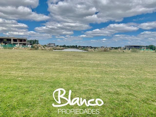Imagen 4 de 6 de Oportunidad En Tigre! Excelente Lote Con Amarra En El Barrio Marinas H