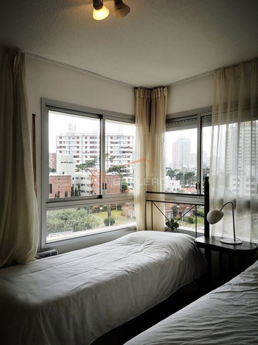 Imagen 27 de 30 de Venta De Apartamento En Punta Del Este, Avda Chiverta A Metros De La Playa Brava Y Mansa