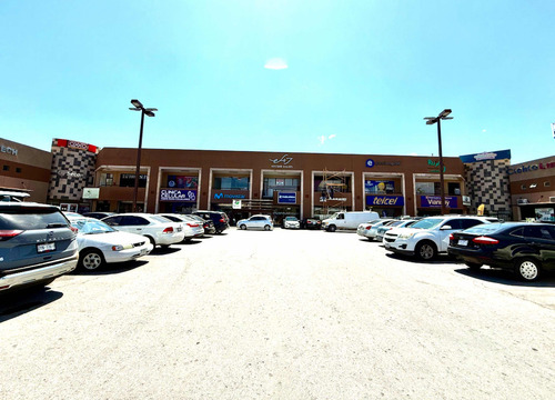 Se Renta Local Comercial En Plaza San Agustín