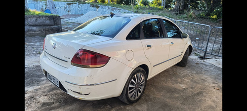 Fiat Linea 1.8 16v Essence Flex Dualogic 4p