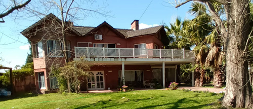 Casa En El Cube Con Vista Al Rio. Se Vende.