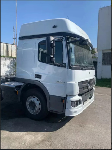 Mercedes Benz Atego 3033 8x2 Bitruck 2025e6 0km (entr+parc)