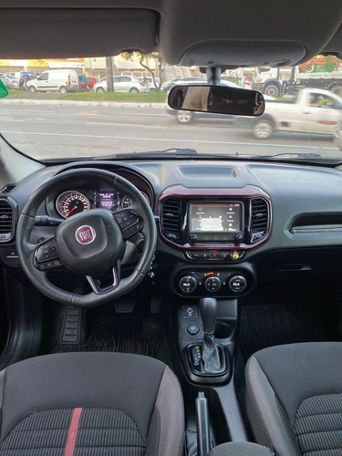 Imagem 15 de 20 de Fiat Toro 2020 1.8 Freedom S-design 16v Flex 4x2 Aut. 4p