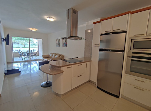 Imagen 2 de 18 de Apartamento De Planta Baja En Alquiler Y Con Muelle Privado En Conjunto Residencial Esturion