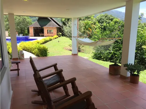 Permuto Con Piscina Caballerizas Cancha Jacuzzi Kiosco Gym Billar Lujo