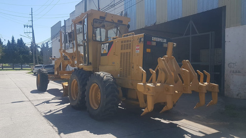 Motoniveladora Caterpillar 140k