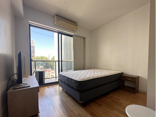 Venta Monoambiente Divisible Con Balcón En Recoleta