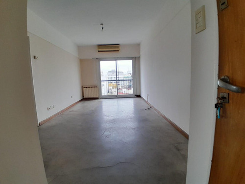 Departamento - 3 Ambientes - Alquiler - Colegiales