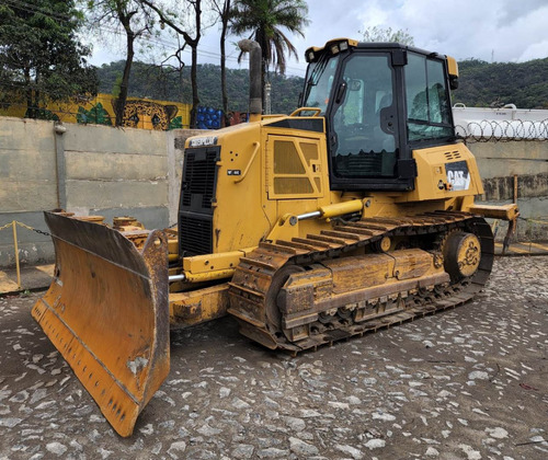   Trator De Esteiras Caterpillar  D6k Ano 2011  