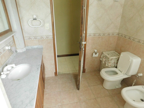Venta De Casa En Planta Alta En Chascomus