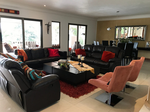 Venta De Casa En Medellín - Las Palmas