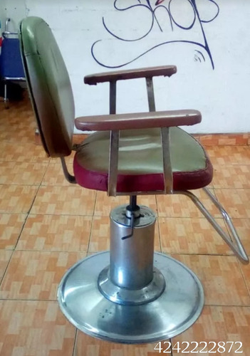 Imagen 3 de 3 de Silla Para Barbería O Peluquería, Usada, En Buen Estado