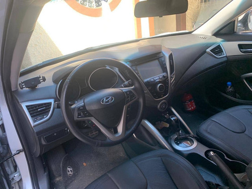 Imagem 3 de 8 de Hyundai Veloster 1.6 16v Gasolina 3p Automático