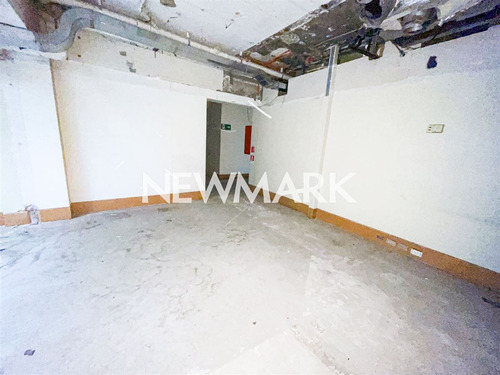 Local Comercial En Arriendo En Iconico Edificio