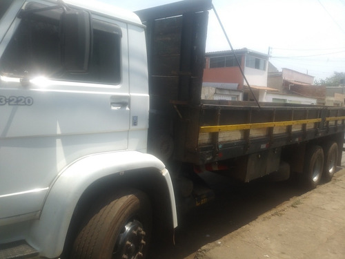 Imagem 4 de 5 de Vw 23 220 Fuscao