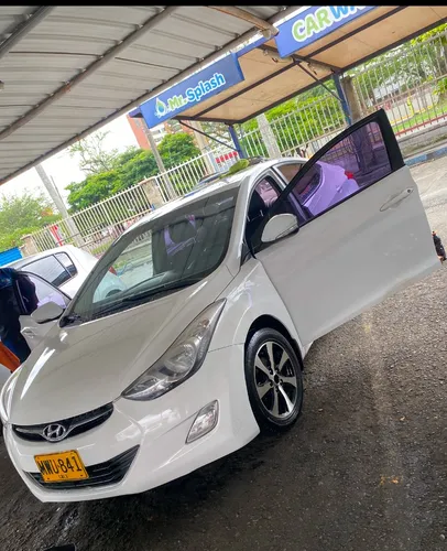 Hyundia I35 Elentra Full
