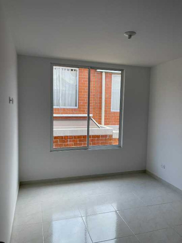 Barrio Las Mercedes - Conjunto Cerrado (casa En Venta)
