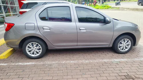 Renault Logan 1.6