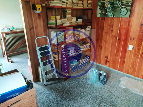 Ref.: 1500-115 Oportunidad Cerca De La Playa !!! Gran Casa En El Cento De Piriápolis Con Terreno !!