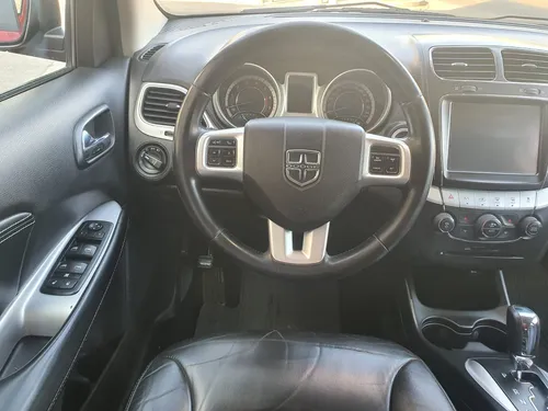 Dodge Journey 2.4 Sxt 5 Pasajeros Plus Mt