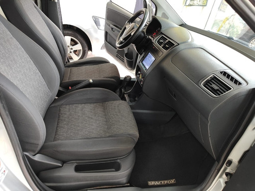 Volkswagen Spacefox 1.6 8V Trend (Flex)