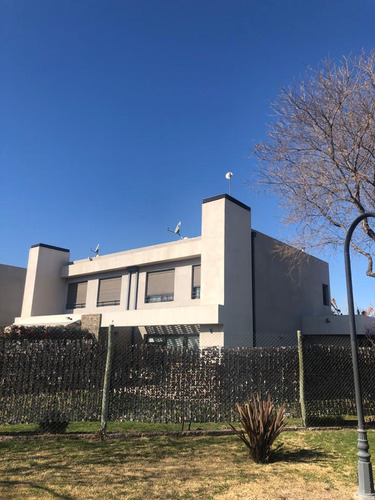Departamento En Venta En Barrio Rincón De Araoz - Lujan De Cuyo