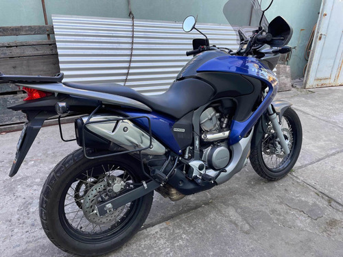 Imagen 2 de 9 de Honda Transalp 700