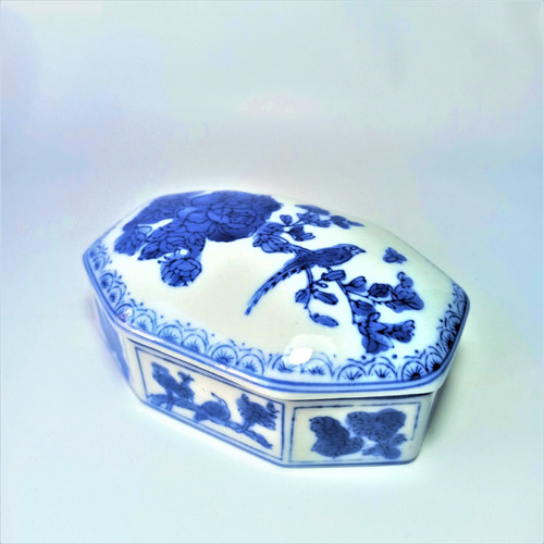 Antiguo Alhajero En Porcelana China Pintada A Mano