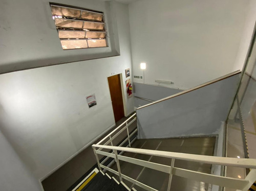 Galpón 2.544 M² C/ Salida A 2 Calles - Ideal Logística / Transporte - Barracas