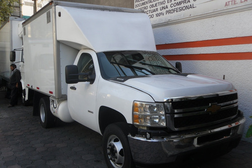 Imagen 1 de 3 de Chevrolet Silverado 3500 2013 Caja Seca Todaprueba Impecable