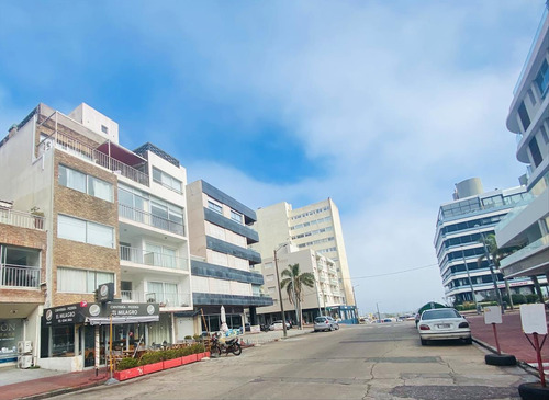 Local En Venta En Punta Del Este Con Renta
