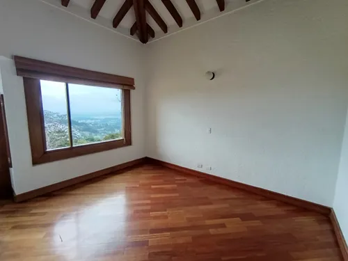 Finca En Arriendo Ubicada En Rionegro Sector Rotonda Sajonia (22136).