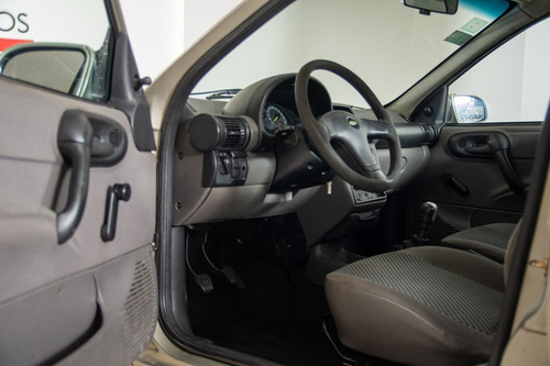 Corsa Classic 4 Ptas Ls Aa + Dir 1.4 Taraborelli