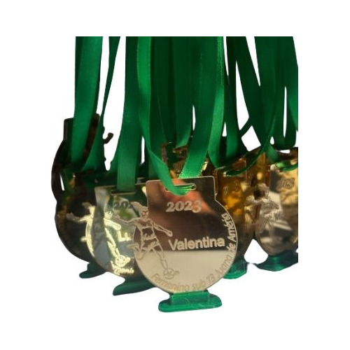 Medallas En Acrílico Con Base De Apoyo (tipo Mini Trofeo) 