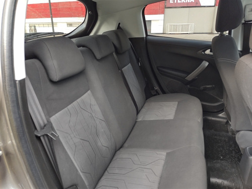 Peugeot 208 2017 1.6 Active