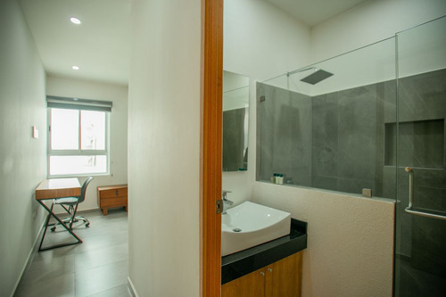 Departamento En Venta Con Alberca Frente Al Tec Torre Libben.