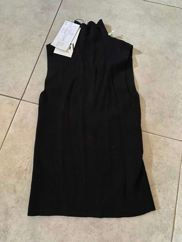 Remeras Zara Divinas Negra Y Gris Corte Americano Y Fucsia