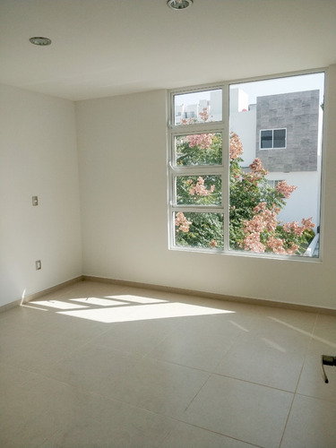 Imagen 12 de 19 de Casa En Venta En Fraccionamiento El Condado, Corregidora Querétaro