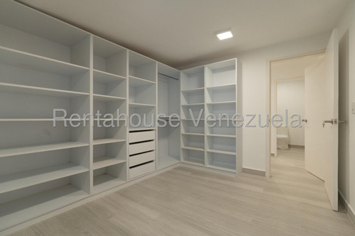 Casa (duplex) En Venta En El Cafetal, Distrito Metropolitano 25-17659