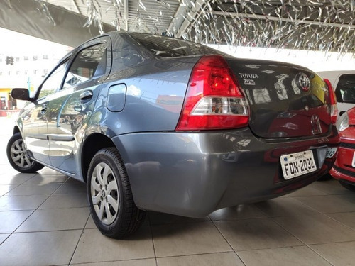 Etios Sedán 1.5 Xs Sedan 16v Flex 4p Manual