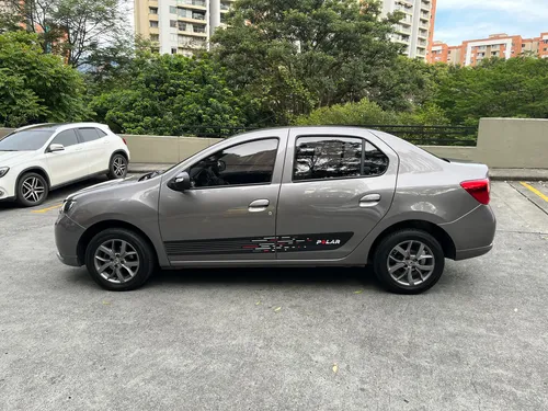 Renault Logan Polar Mt