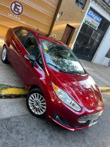 Ford Fiesta Kinetic 1.6 Sedan Titanium 120cv