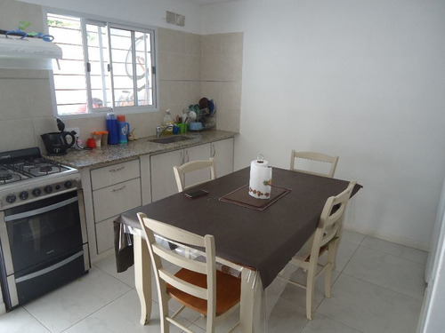 Imagen 7 de 11 de Duplex En Venta En Ituzaingo Norte