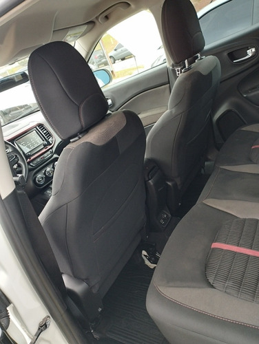 Imagem 11 de 14 de Fiat Toro 2020 1.8 16v Freedom Flex 4x2 Aut. 4p