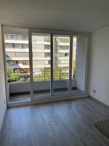 Arriendo De Moderno Depto Edificio Eco España 1d1b