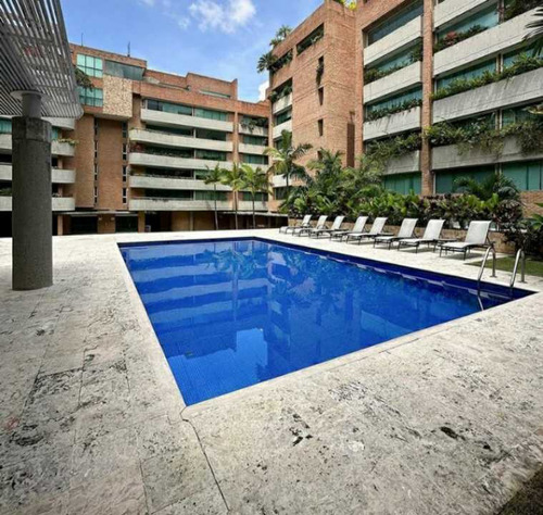 Se Vende O Se Alquila Apartamento 255m2  Campo Alegre