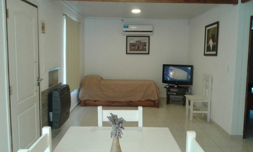 Casa Céntrica Y Moderna De Alquiler Temporario Muy Confortable En Las Sierras De Villa Gral. Belgrano. Calamuchita Córdoba.